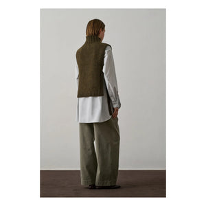 Soeur - Ärmelloser Pullover aus Schurwolle in Gold | Melierte Khaki