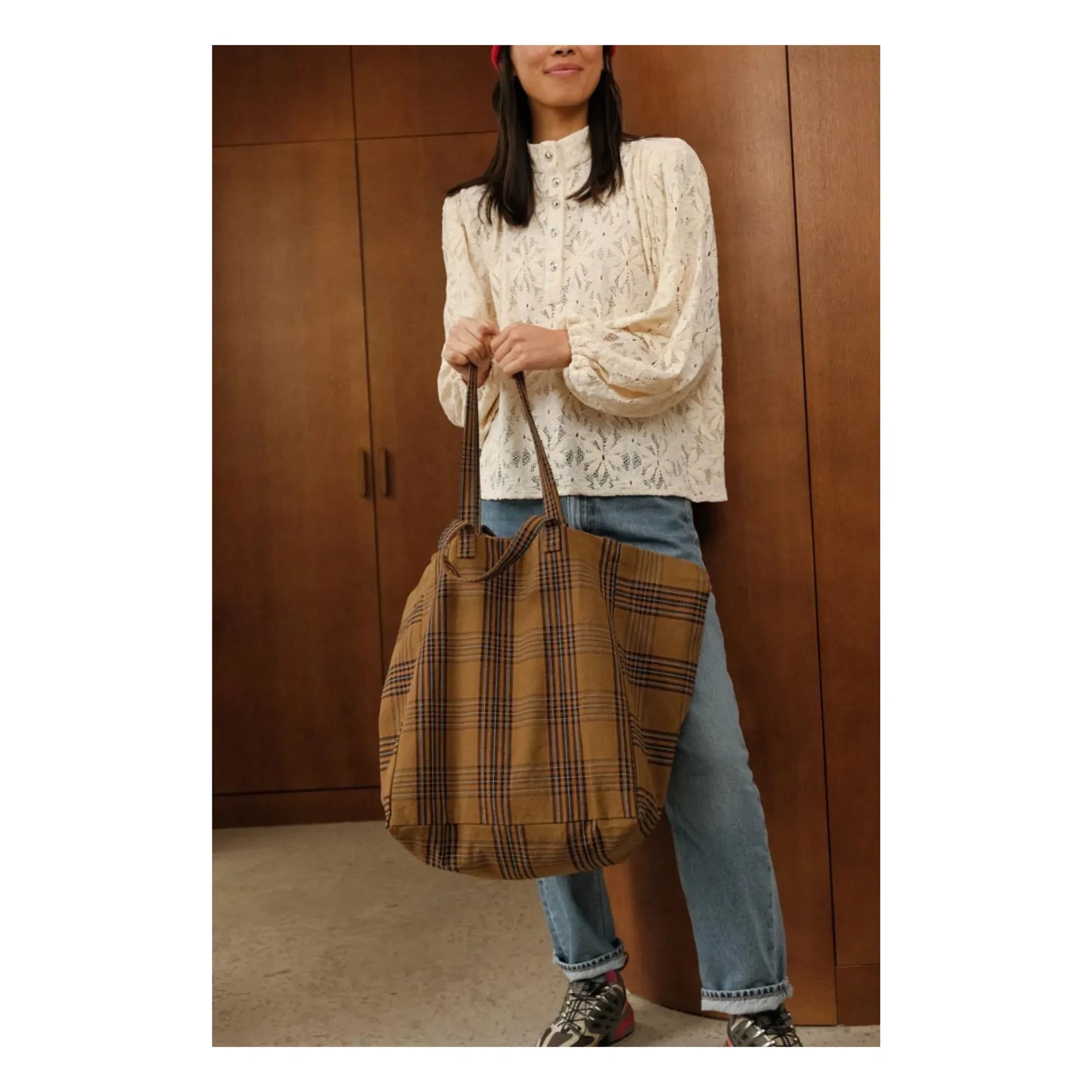 Rose in April - Elisa Tartan Tragetasche | Braun