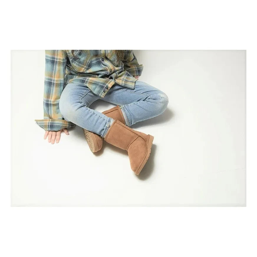 UGG - Classic II Fell-Wildlederstiefel | Karamell
