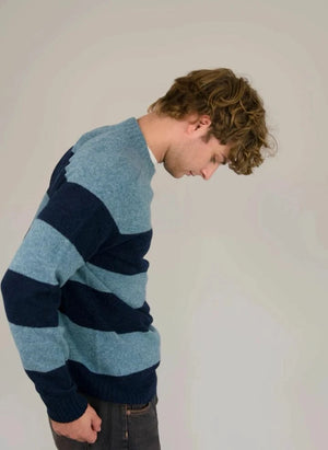 Origin Knitwear - Gestreifter, nahtloser Wollpullover | Blau