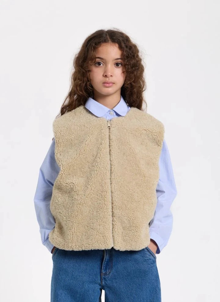 Smallable Kid - Jude ärmellose Sherpa-Jacke | Beige