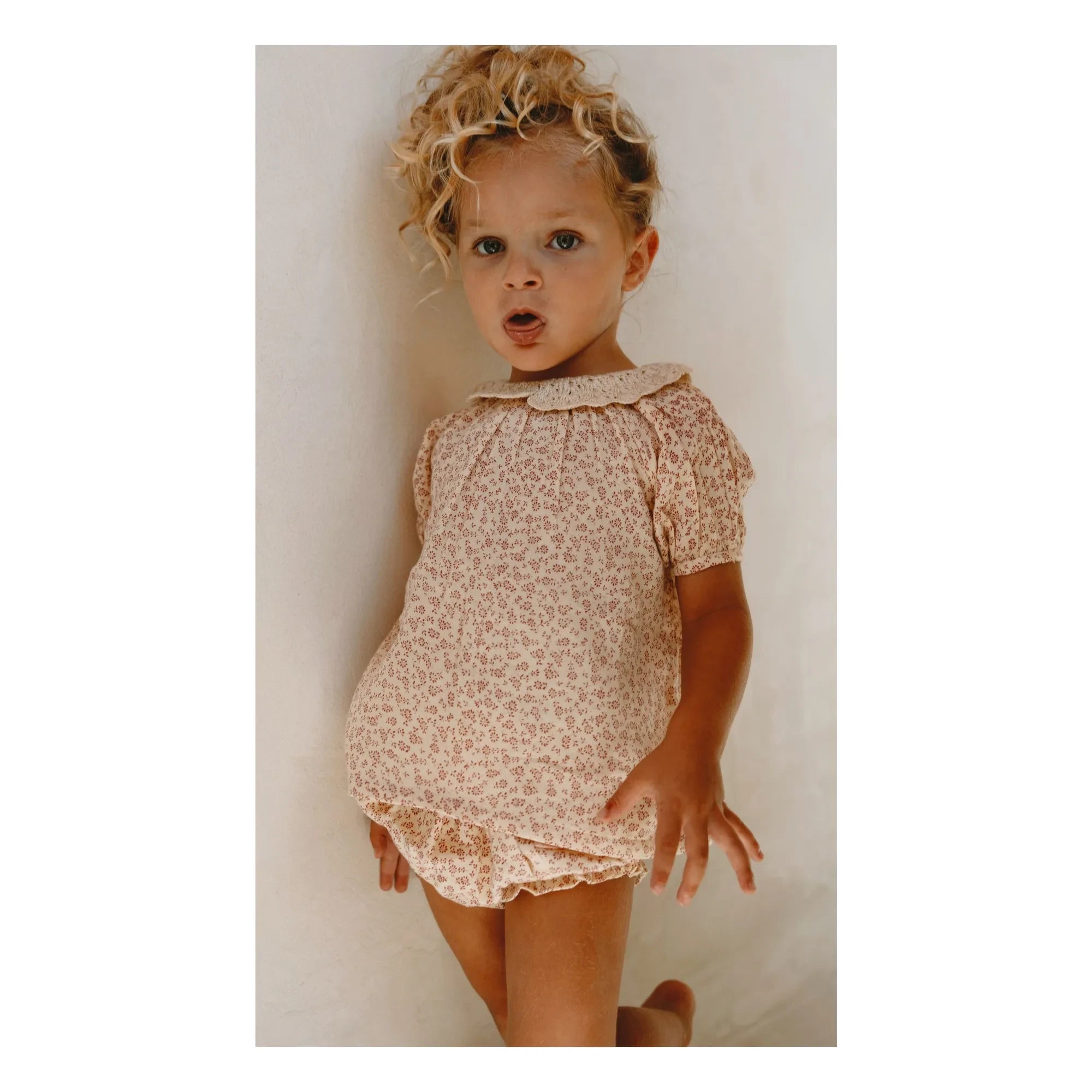 Lilinoa - Charlotte Liberty | Ecru Häkelkragenbluse