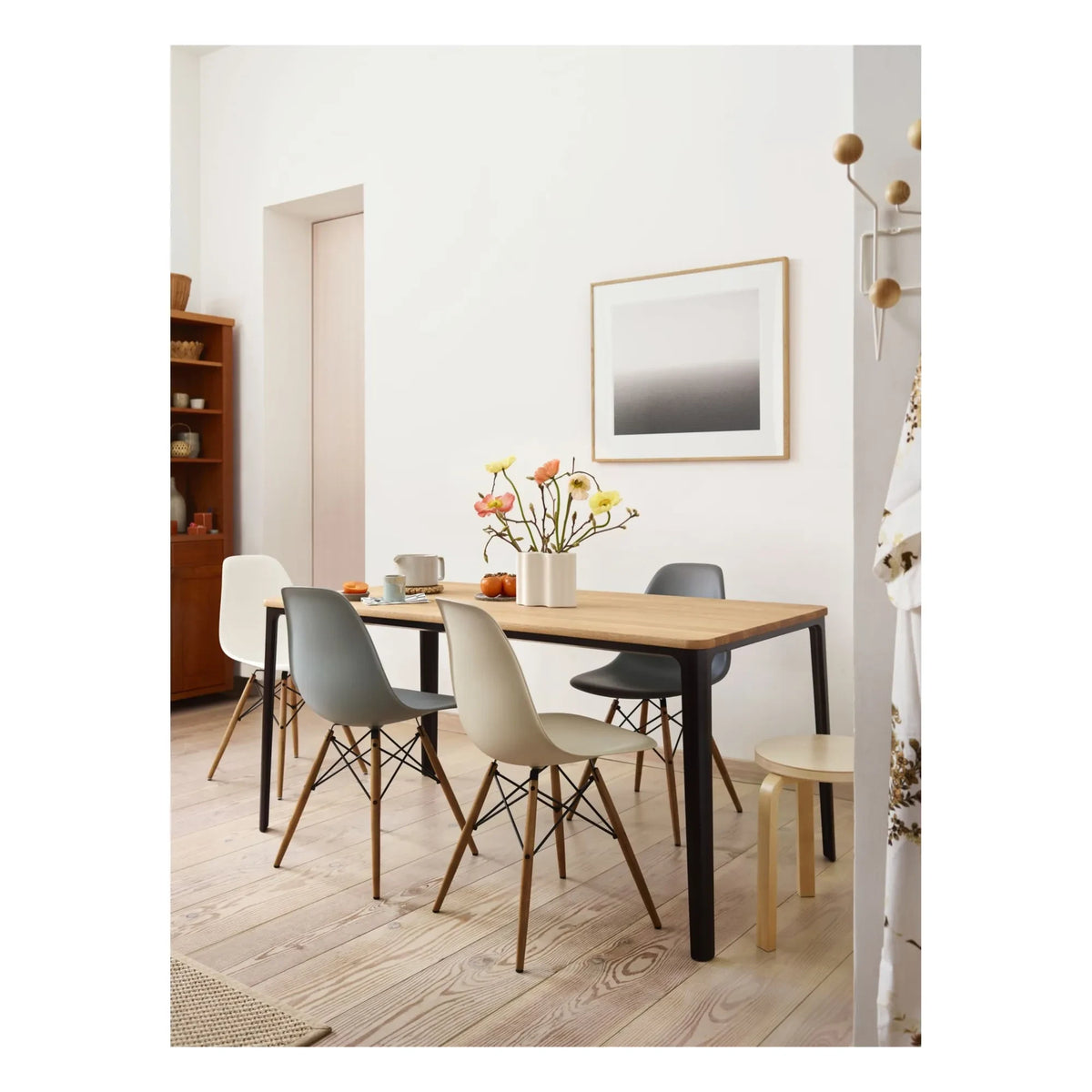 Vitra - DSW Plastikstuhl - Ahorn-Untergestell - Charles & Ray Eames | Granit