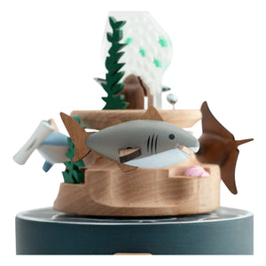 Wooderful life - Hölzerne Spieldose mit Fischen