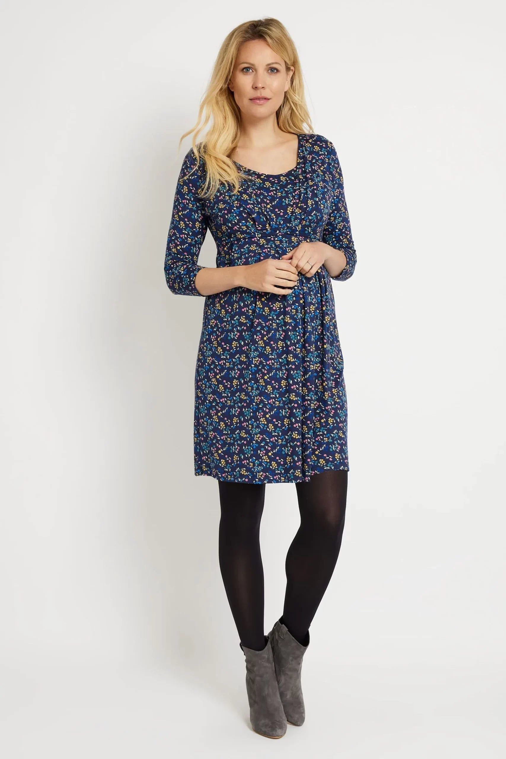 JoJo Maman – Marineblaues, plissiertes Umstands- und Still-Tunikakleid mit Blumenmuster – M