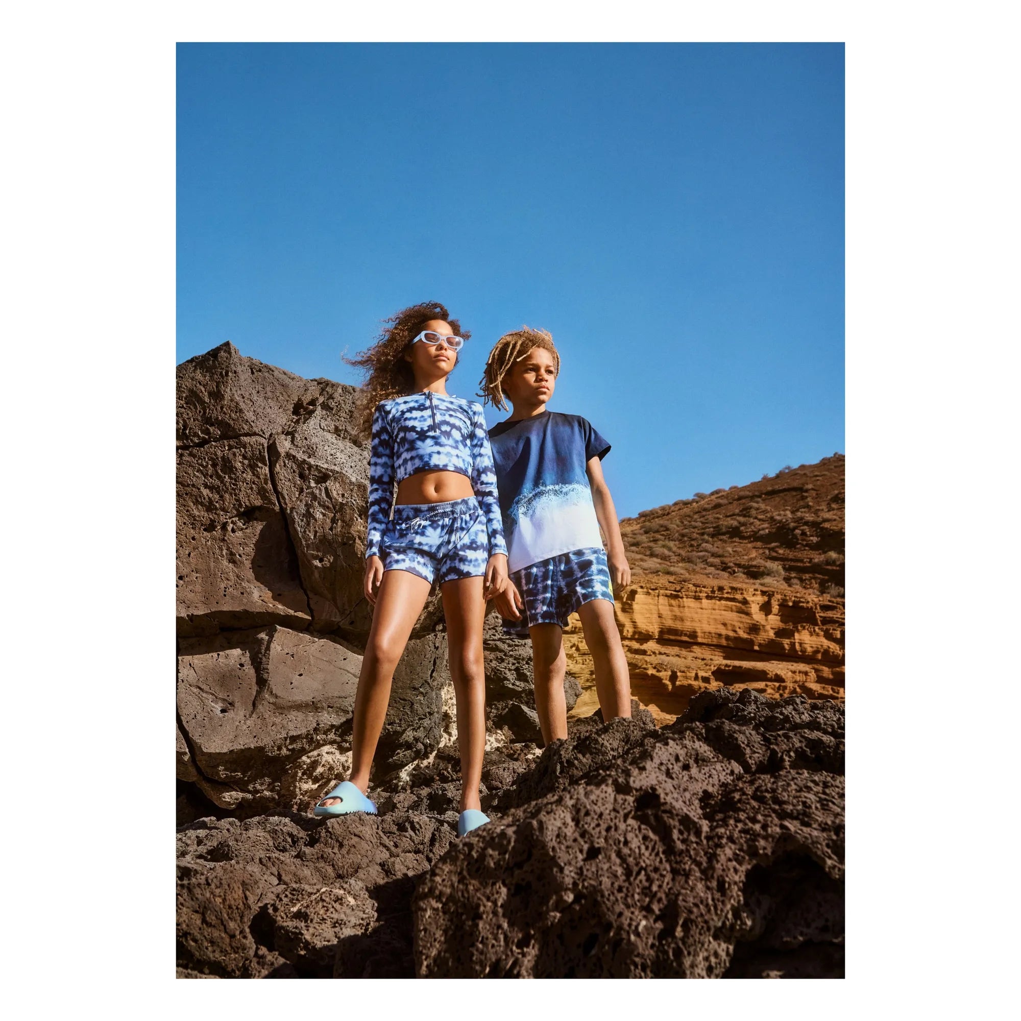 Molo - Niko Batik Gemusterte Recycelte Faser Badeshorts | Marineblau