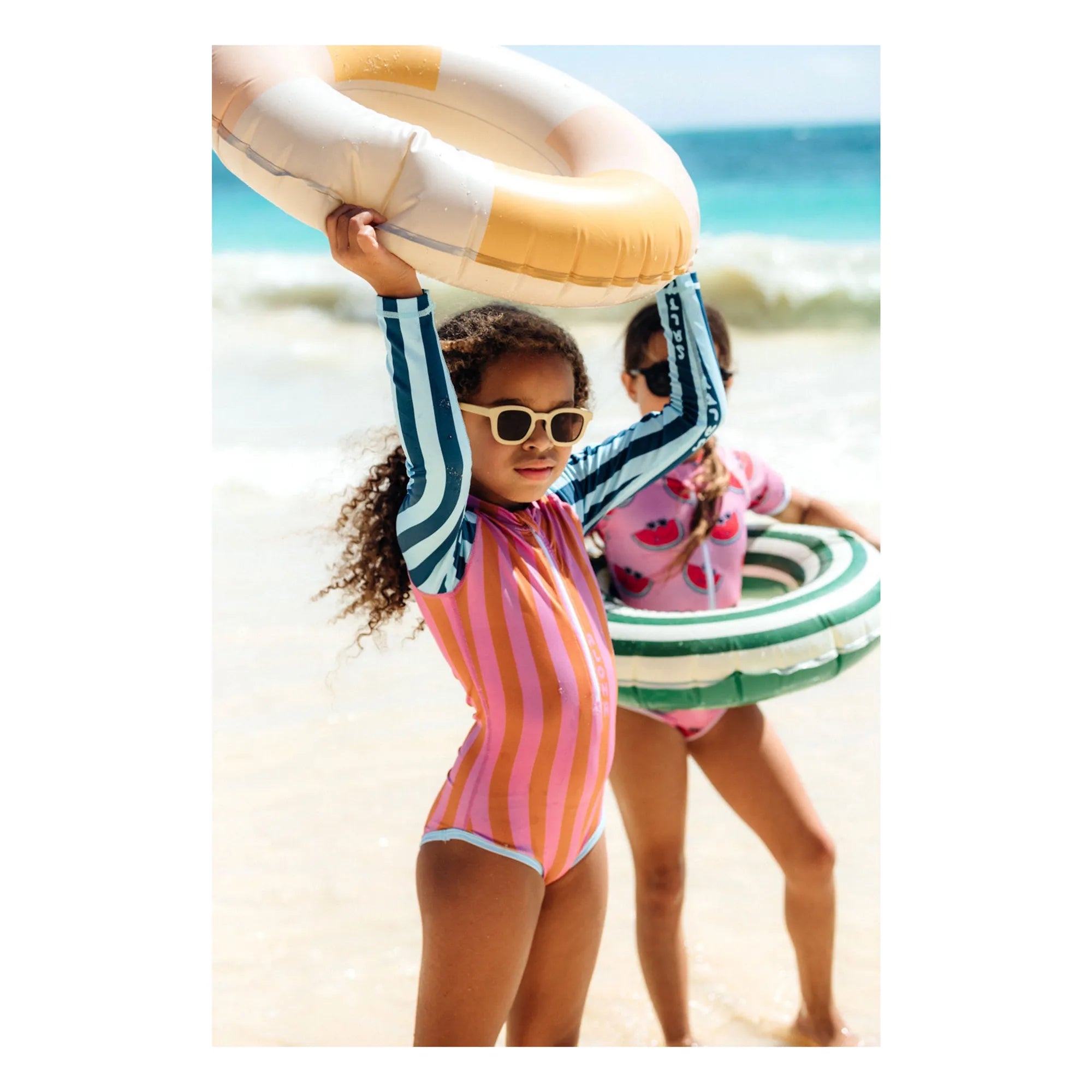 Beach & Bandits - Salty Stripes Anti-UV-Badeanzug aus recycelten Fasern | Marineblau