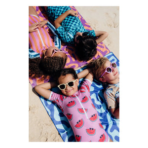 Beach & Bandits - Salty Stripes Anti-UV-Badeanzug aus recycelten Fasern | Marineblau