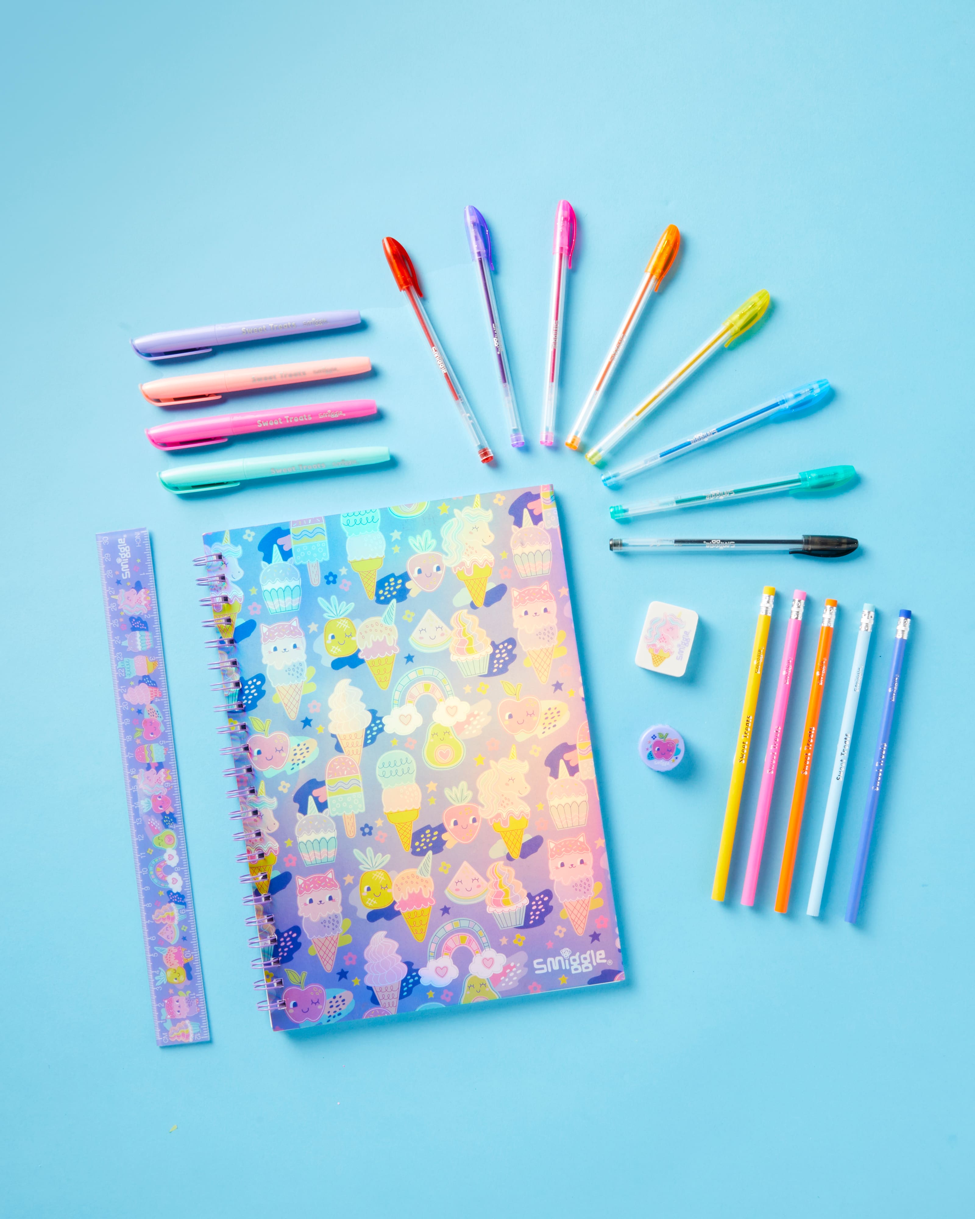 Smiggle - Happy Tales 22 Parça Dev Kırtasiye Seti - Dinossi