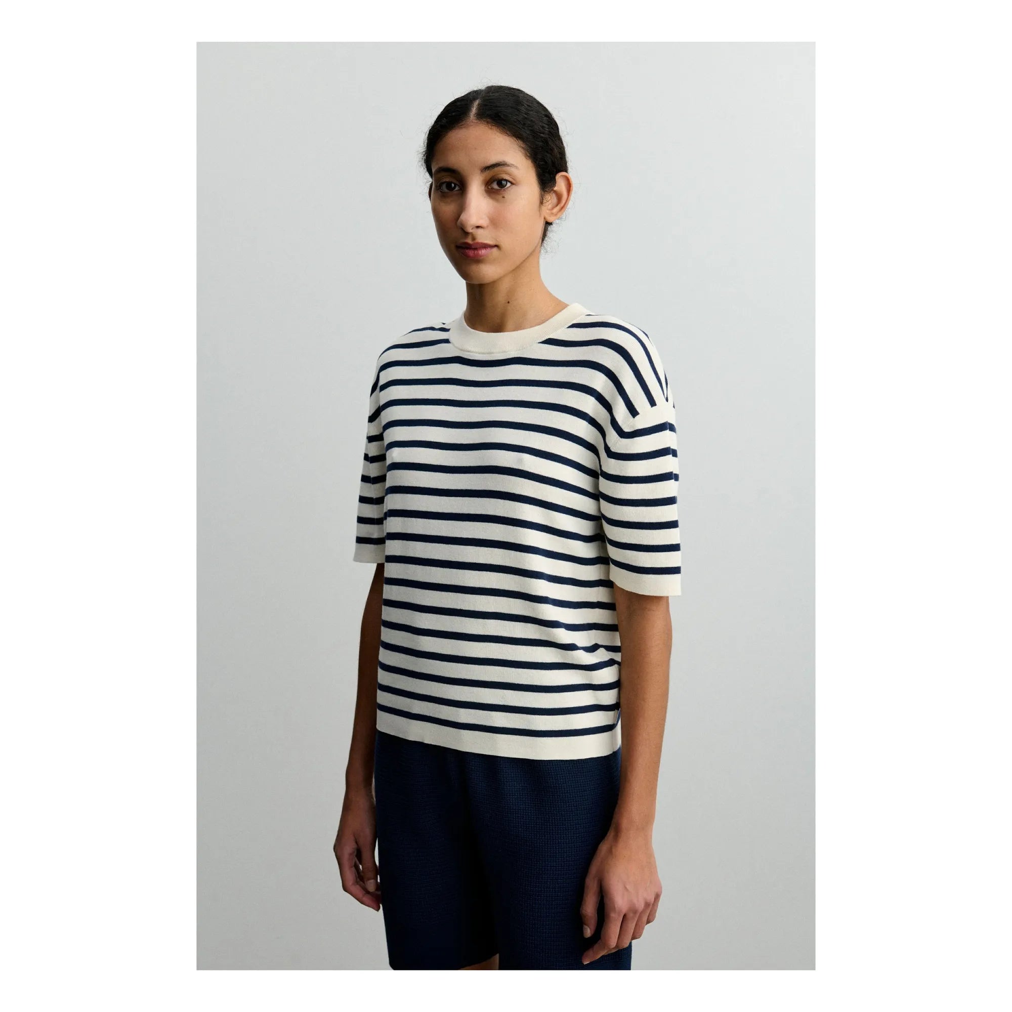 FUB - Gestreiftes Bio-Baumwoll T-Shirt - Damen Kollektion | Marineblau