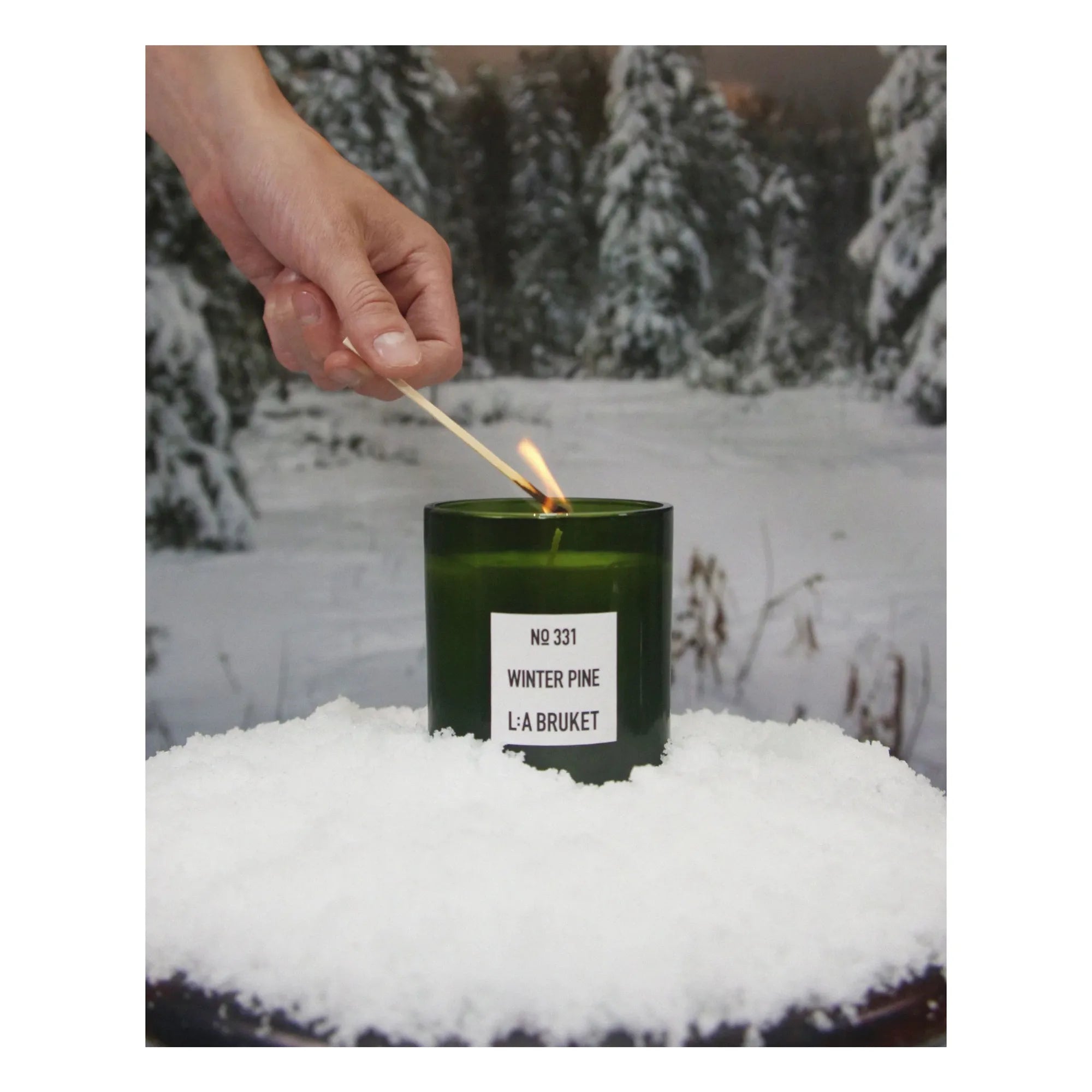 L:A BRUKET - Winter Pine 331 Kerze - Limitierte Auflage - 260g