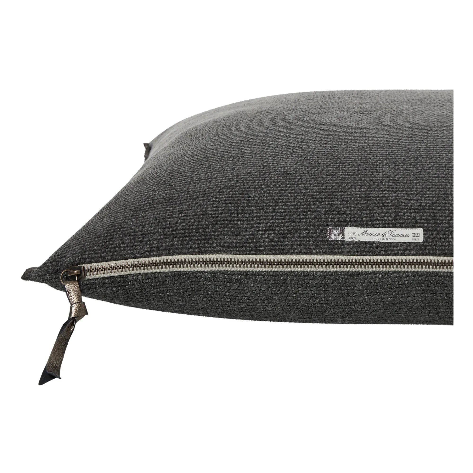 Maison de Vacances - Vice Versa Formentera Canvas-Kissen | Carbon