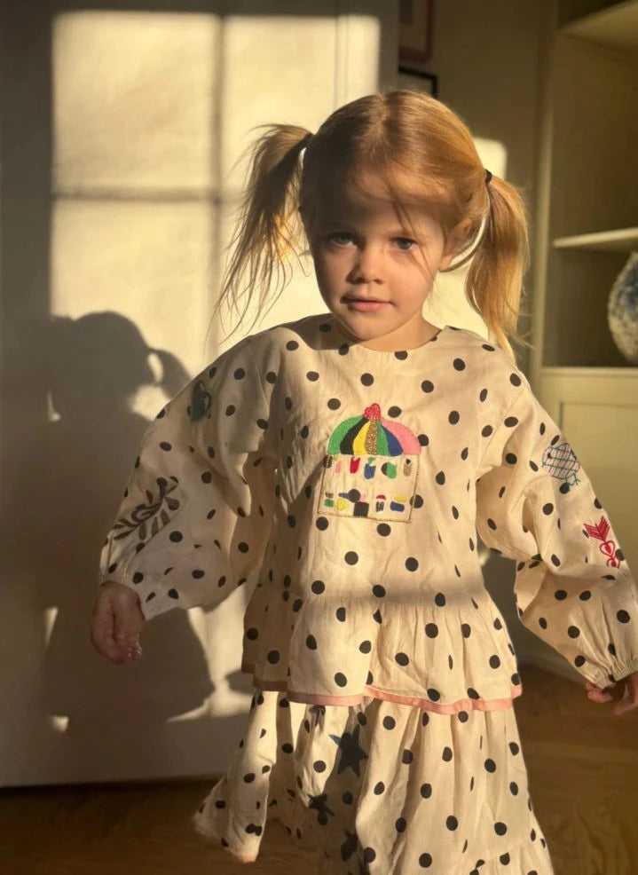 SISSEL EDELBO - Bluse Diana Pois aus biologischer Baumwolle - Kinderkollektion | Creme