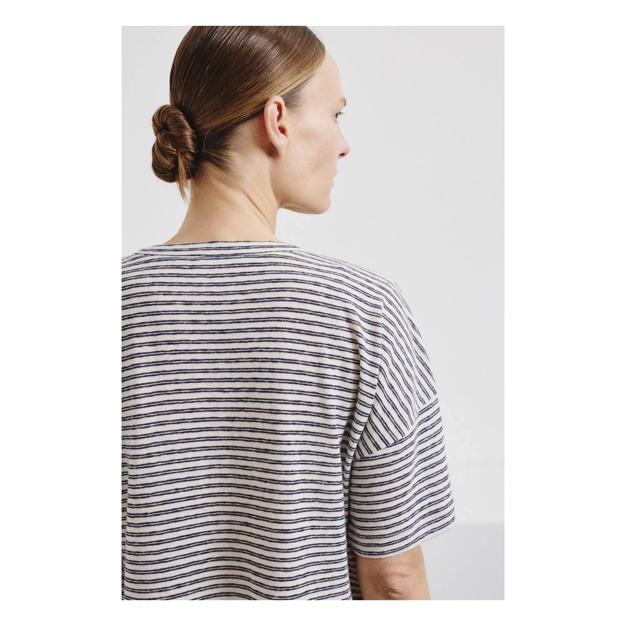 Pomandère - Gestreiftes T-Shirt aus Baumwoll-Leinen-Jersey | Nachtblau
