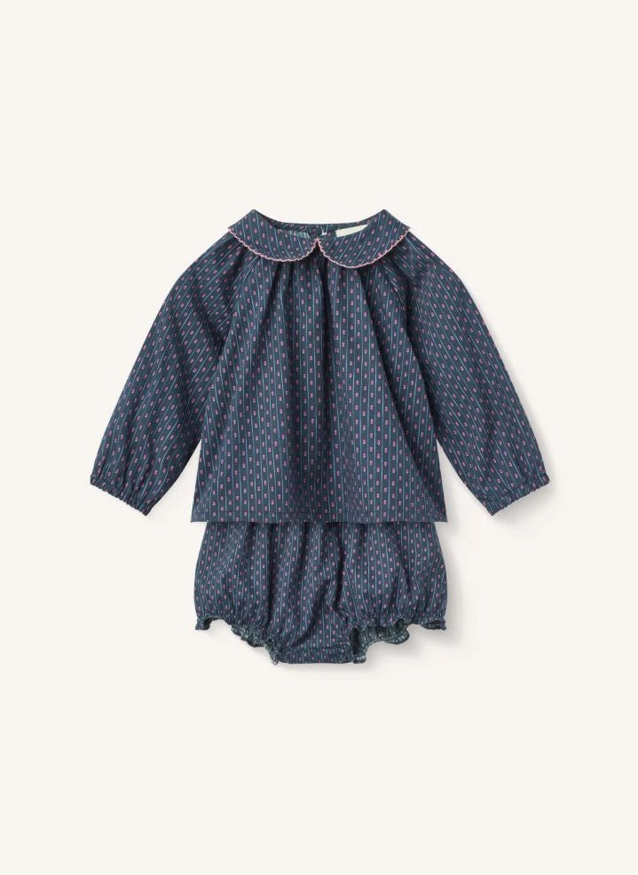 Copenhagen Colors - Organische Baumwoll-Bluse und Overall-Shorts mit Blumenmuster | Dunkelblau