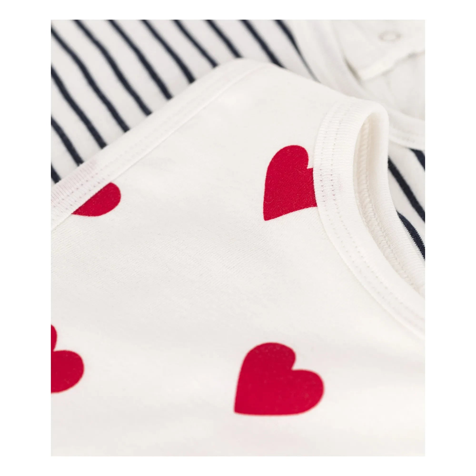 Petit Bateau - 2er-Pack Lätzchen Herzchenmuster | Weiß
