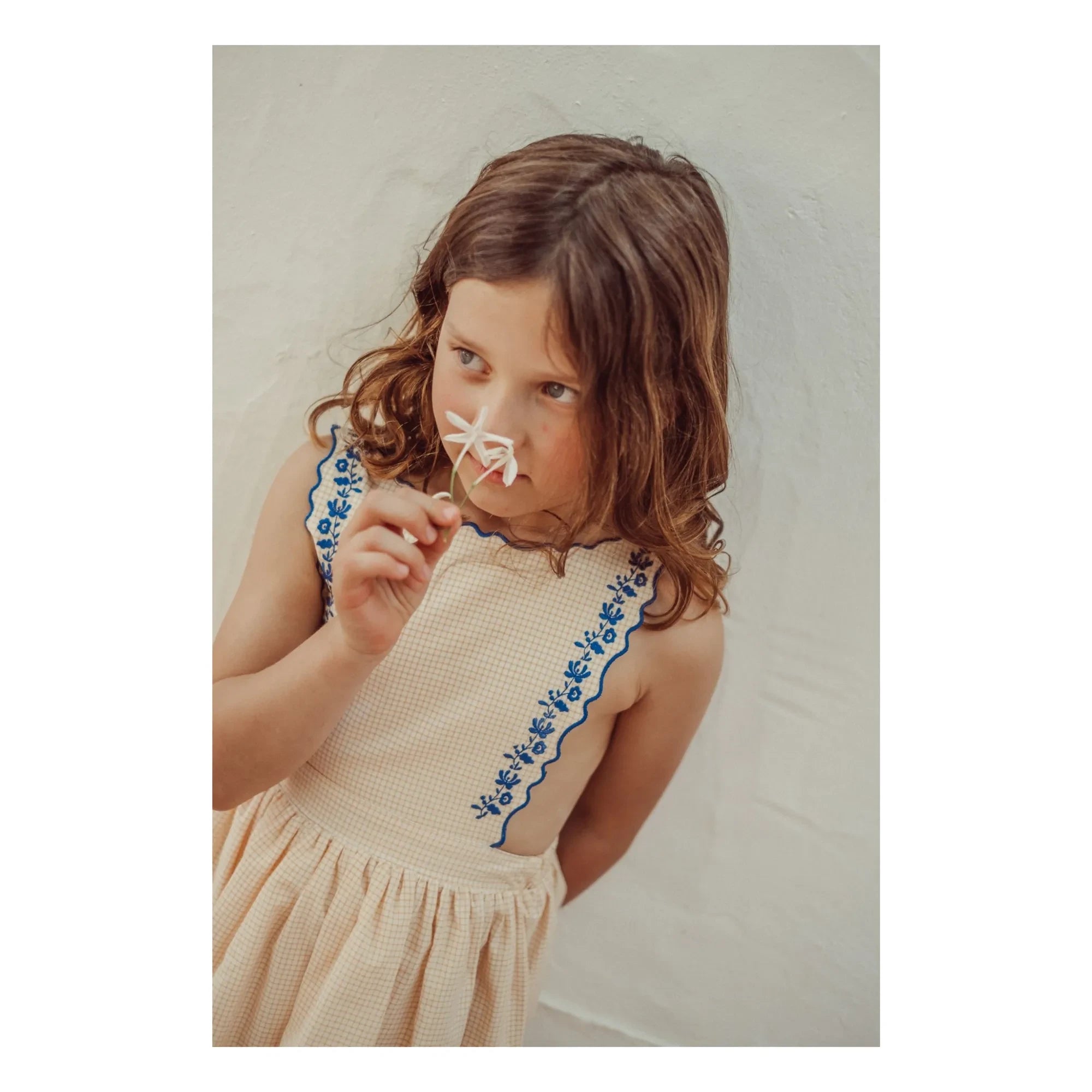 THE LiTTLE POETS - Teresa Carreaux Besticktes Kleid | Blassgelb