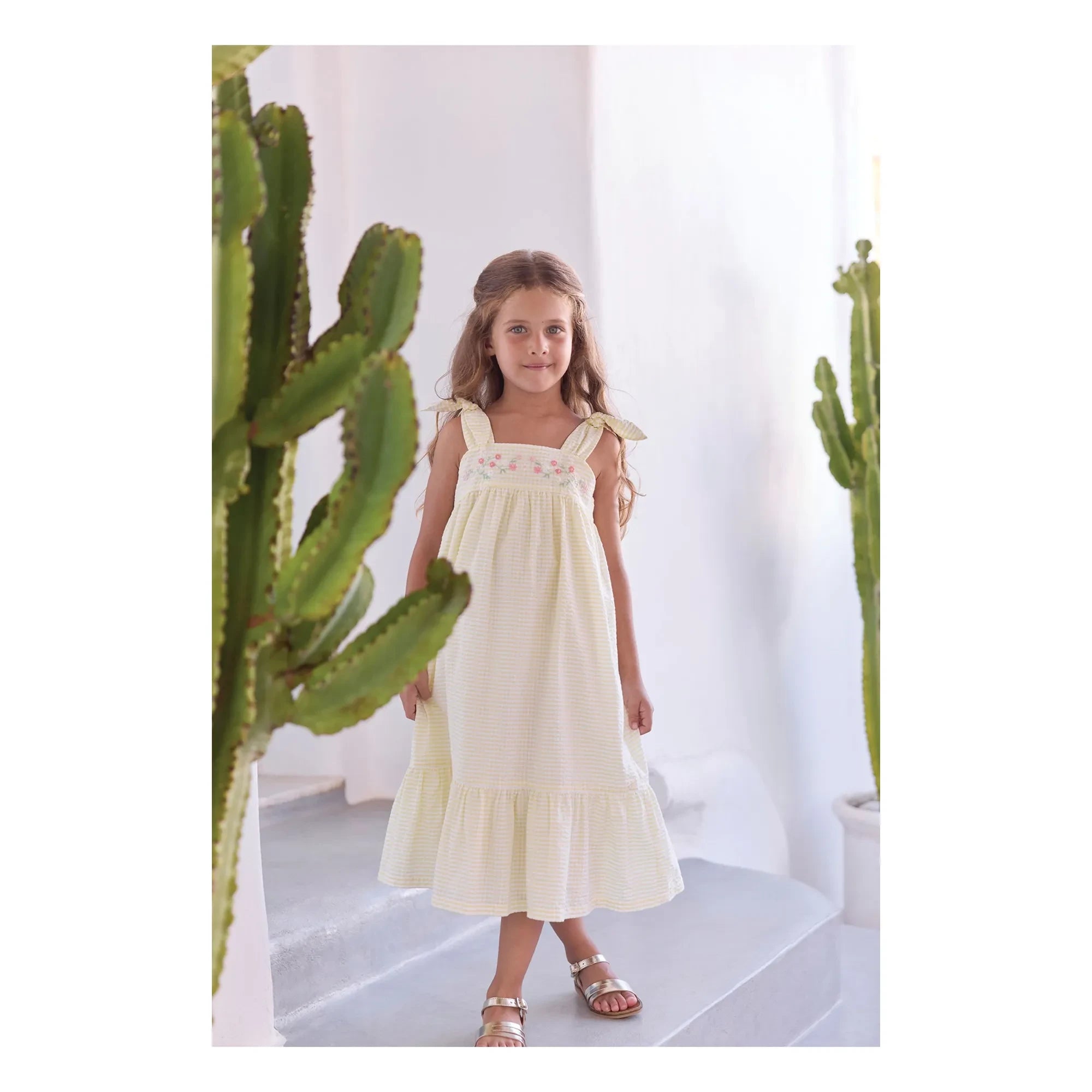 Tartine et Chocolat - Trägerloses Kleid mit Streifenstickerei | Gelb
