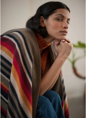 La Méricaine - Apache Recyceltes Woll-Cape | Erdbraun