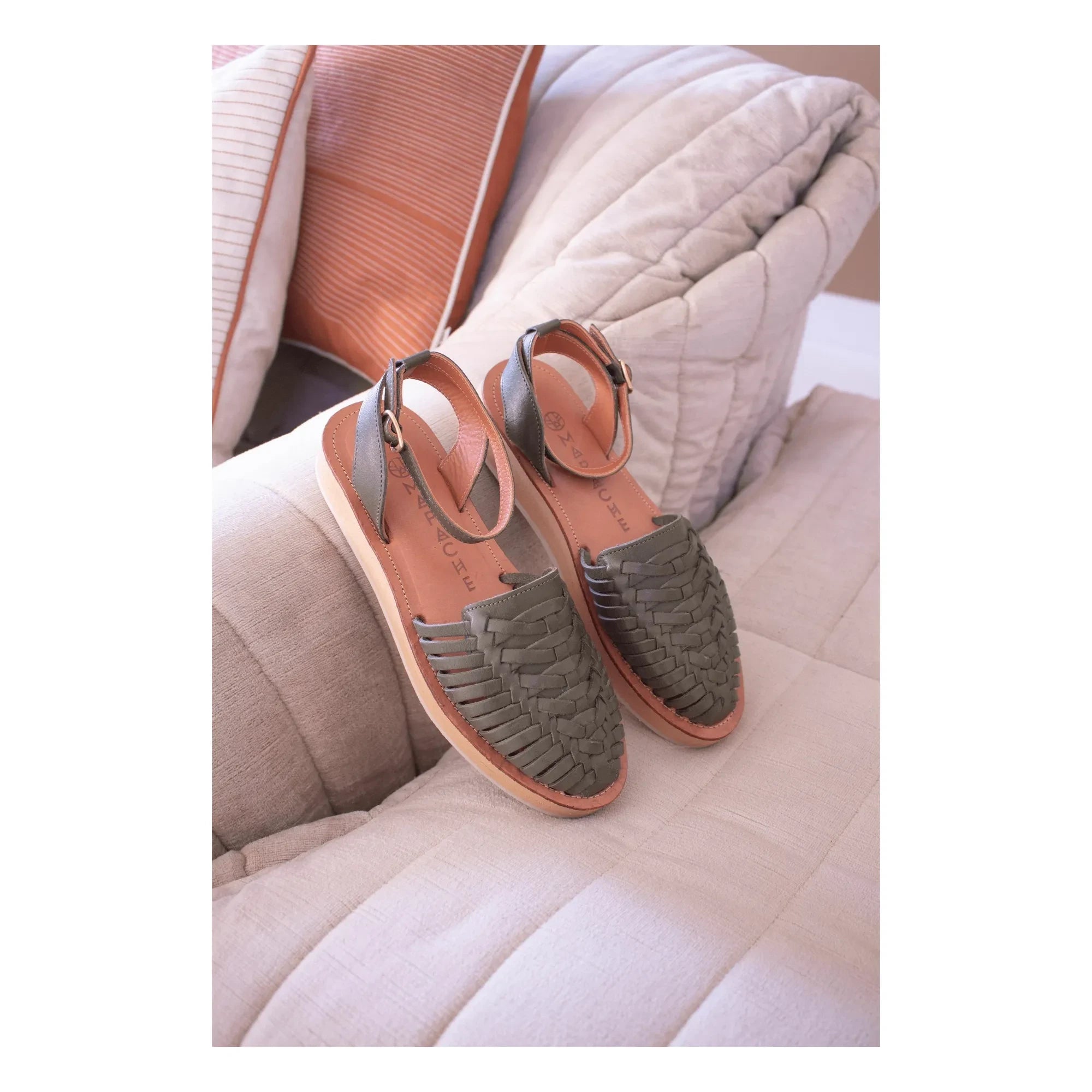 Mapache - Loma Sandalen | Olivgrün