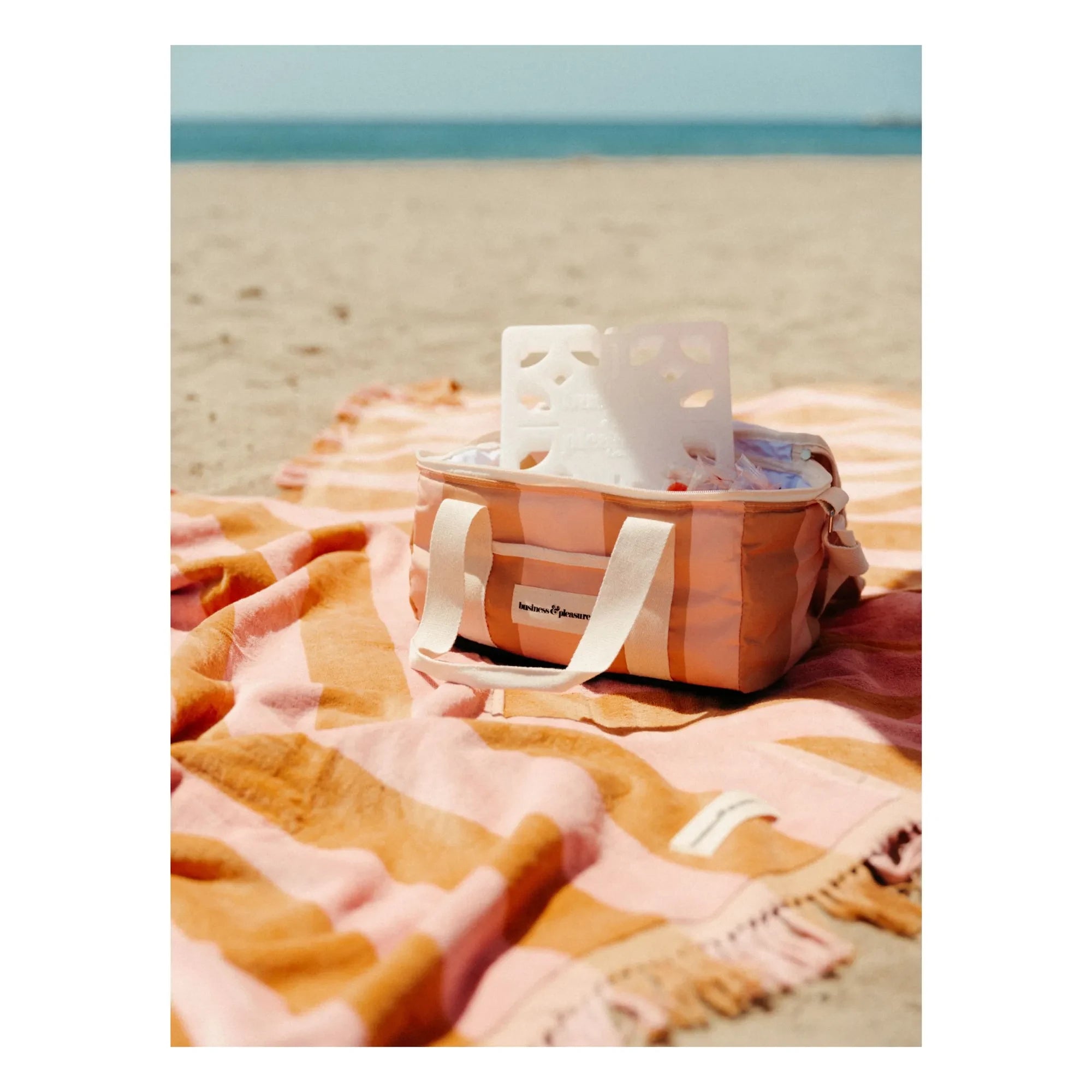Business & Pleasure Co. – Kühlpack | Weiß
