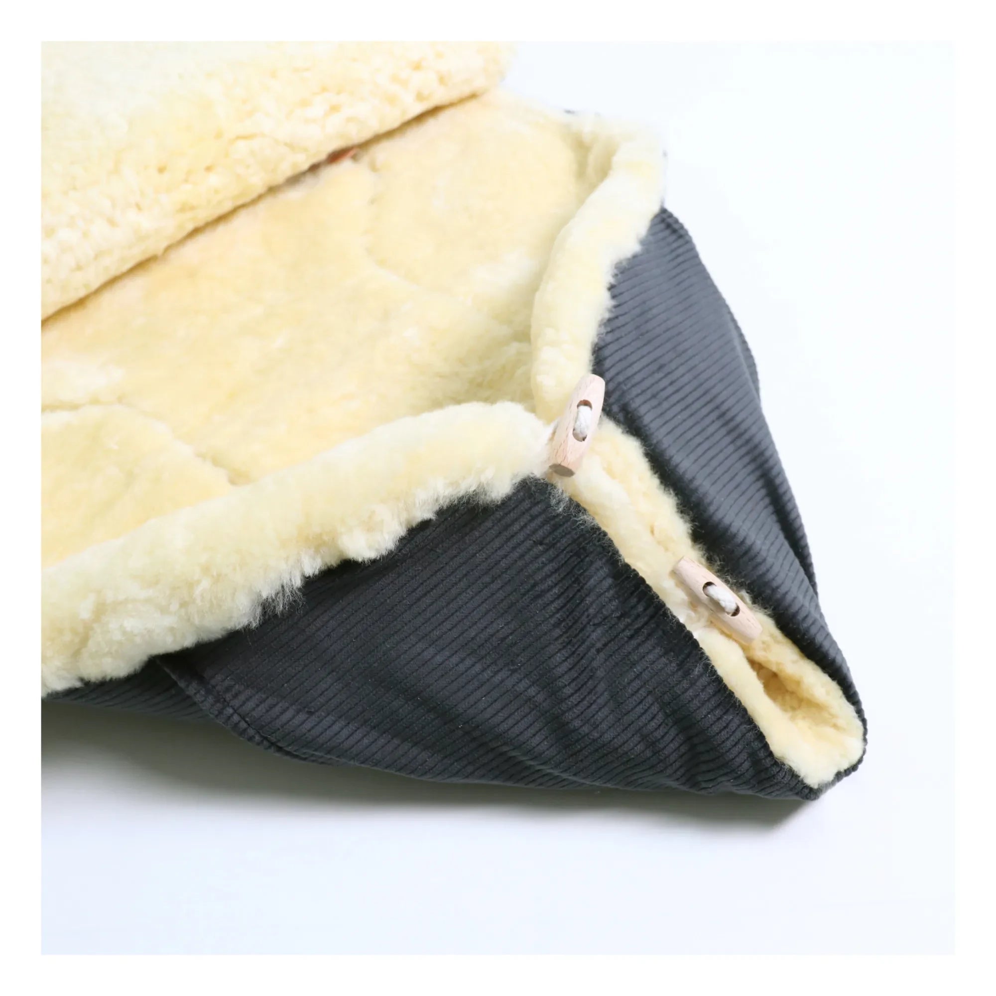 Kaiser - Filius Lammfell Universal Fußsack | Schwarz