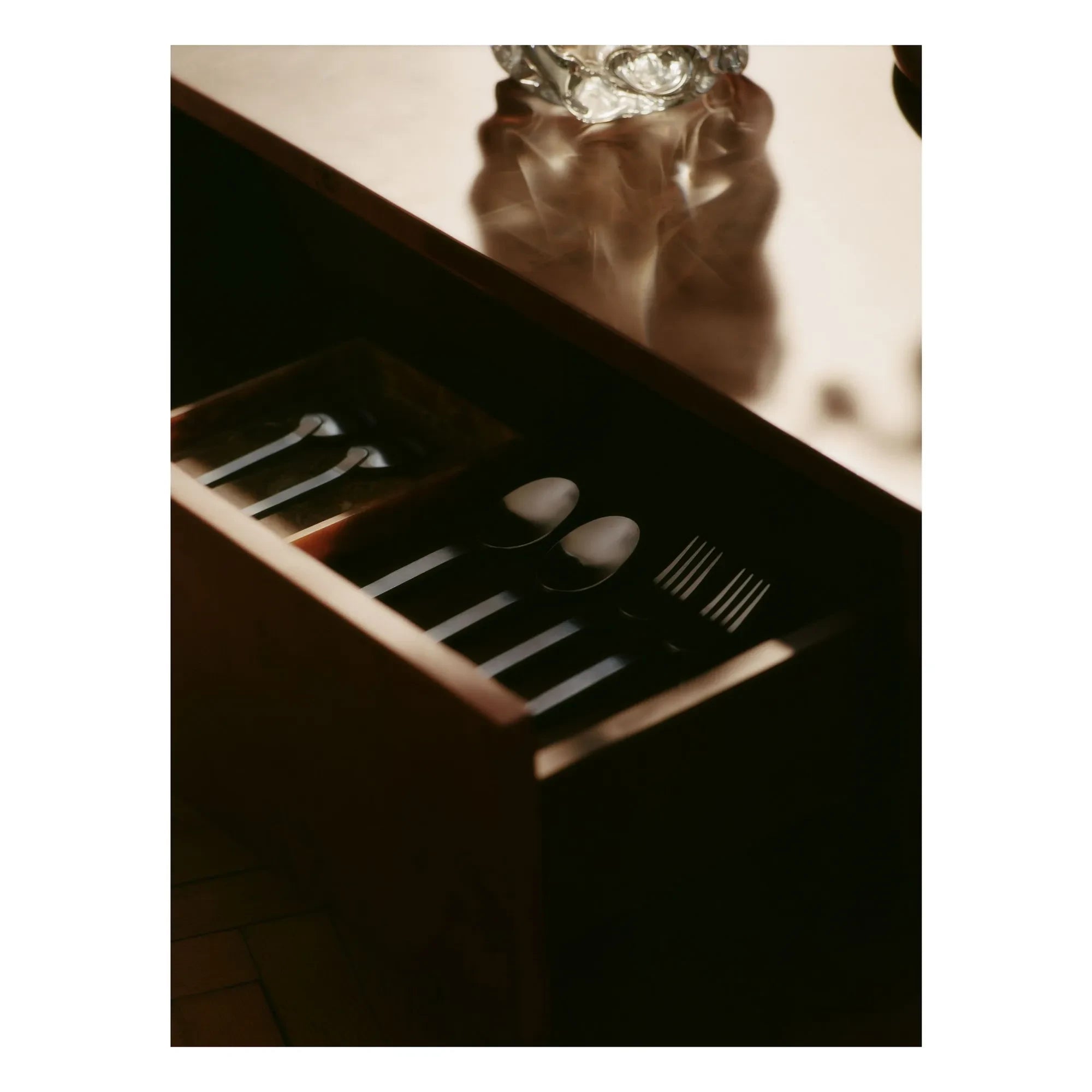 Ferm Living - FSC Blur Storage ahşap çekmeceli sehpa | Koyu ahşap