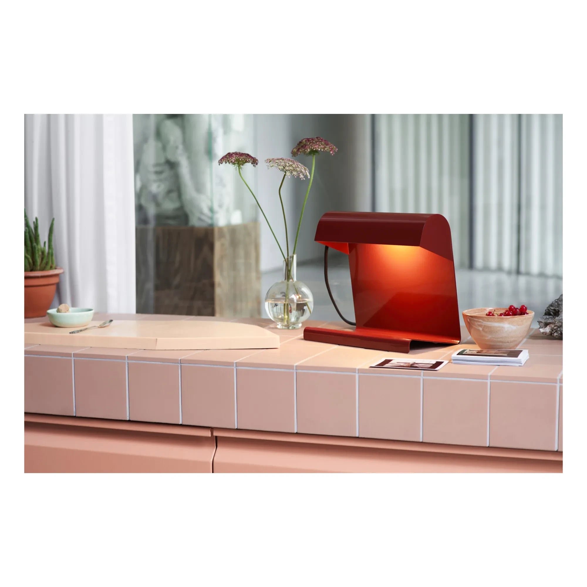 Vitra - Jean Prouvé Schreibtischlampe | Japanrot