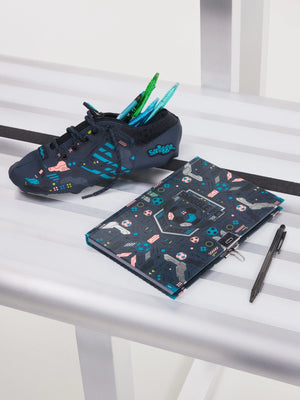Smiggle - Power Play Futbol Ayakkabısı Desenli Kalem Kutusu