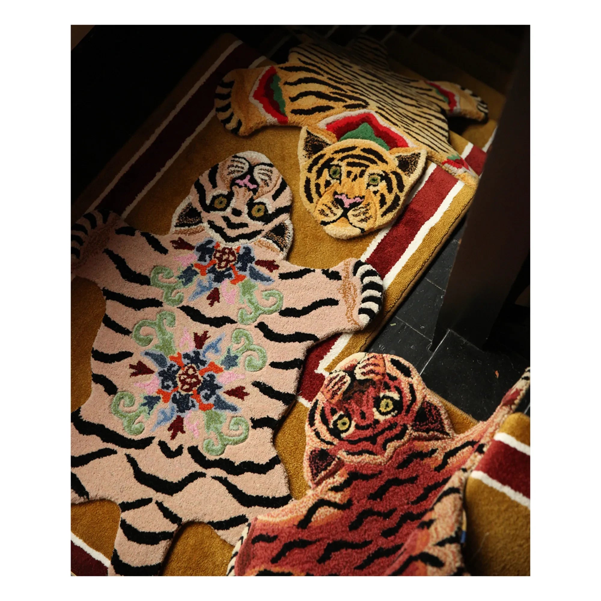 Doing Goods - Mahee Majestic Teppich mit Tiger aus Wolle | Peach