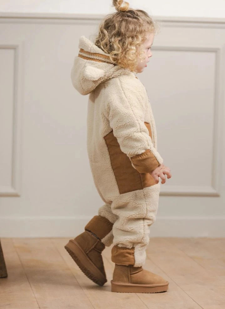 Töastie - Aus recycelten Fasern hergestellte Cloud Sherpa wasserdichte Jacke | Sand