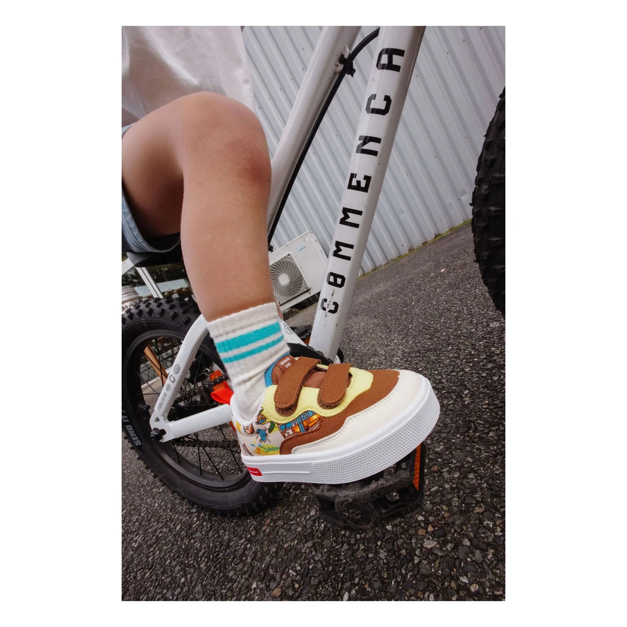 Hello Hossy - San Francisco Sneaker mit Kratz-Detail | Braun