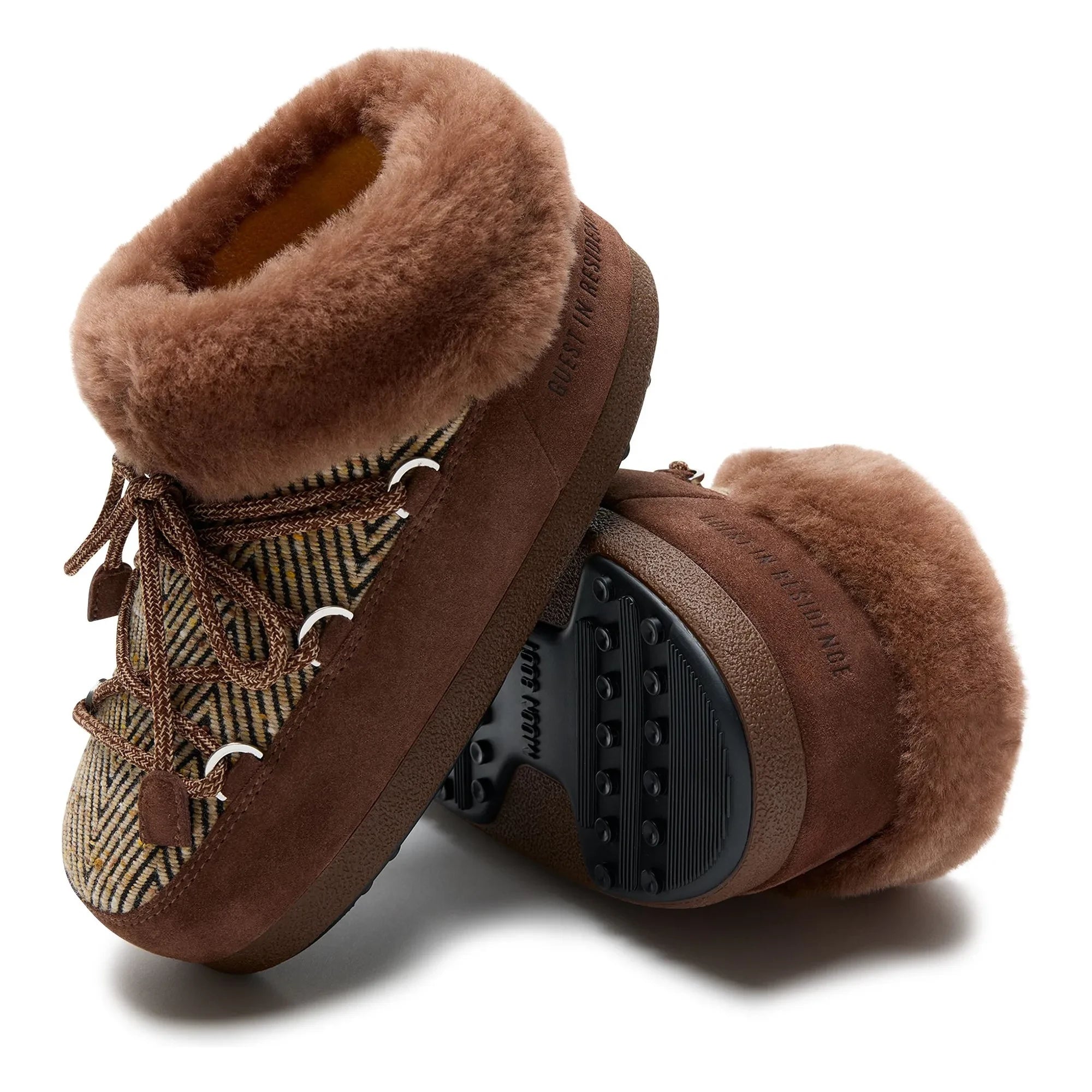 Moon Boot - MB x Guest in Residence Chalet-Pantoffeln | Chocolate