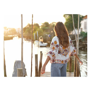 M.A.B.E. - Greta Jacke mit Baumwollstickerei | Orange