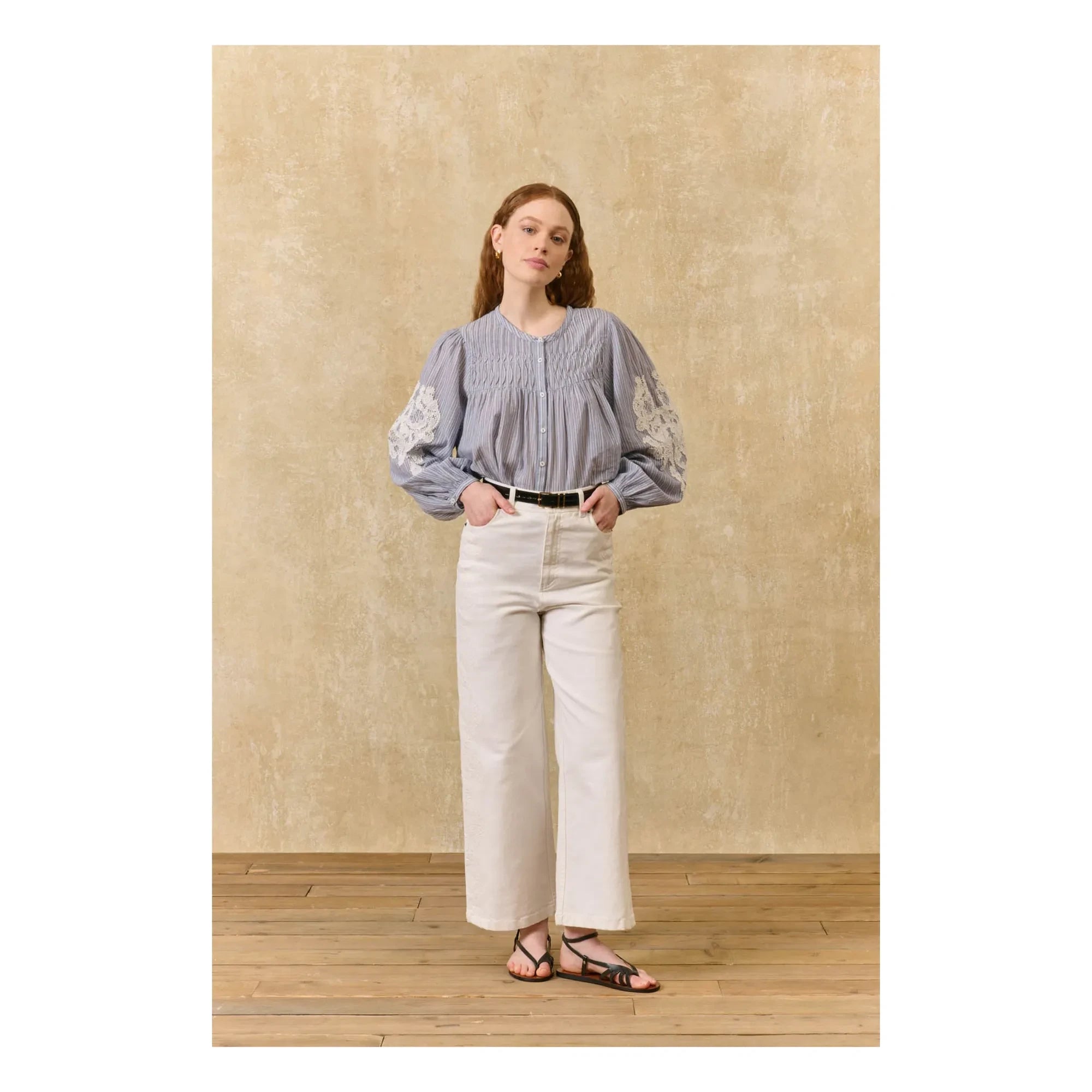 Louise Misha - Jally Gestreifte Bluse aus Bio-Baumwolle | Blau