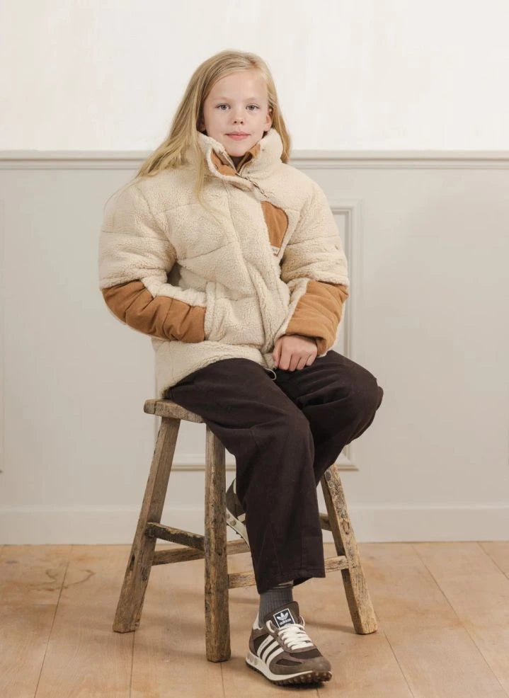 Töastie - Aus recyceltem Fleece gefütterte Helix-Daunenjacke | Beige
