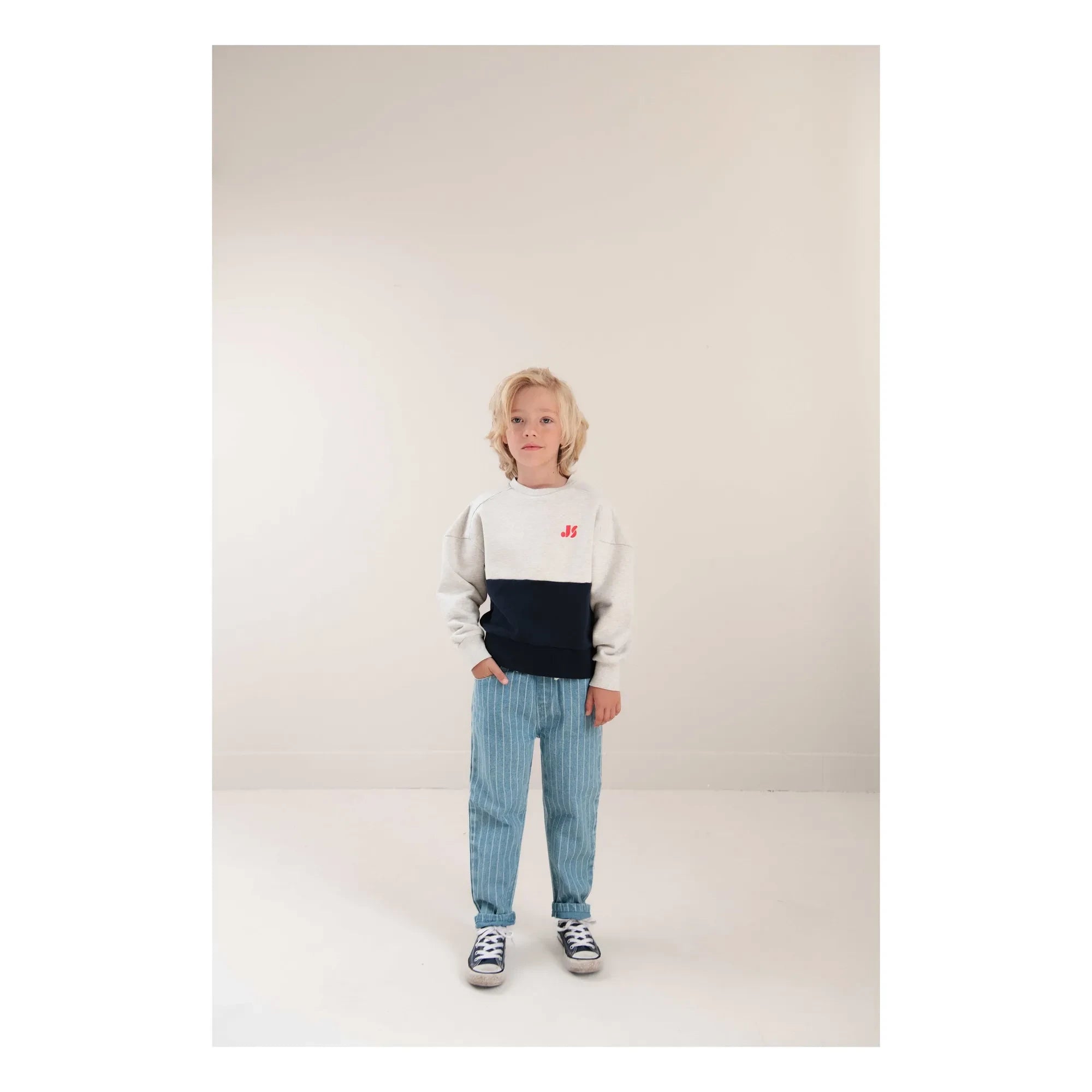 Jenest - Sweatshirt aus Bio-Baumwolle mit Farbblock-Design | Hellgrau