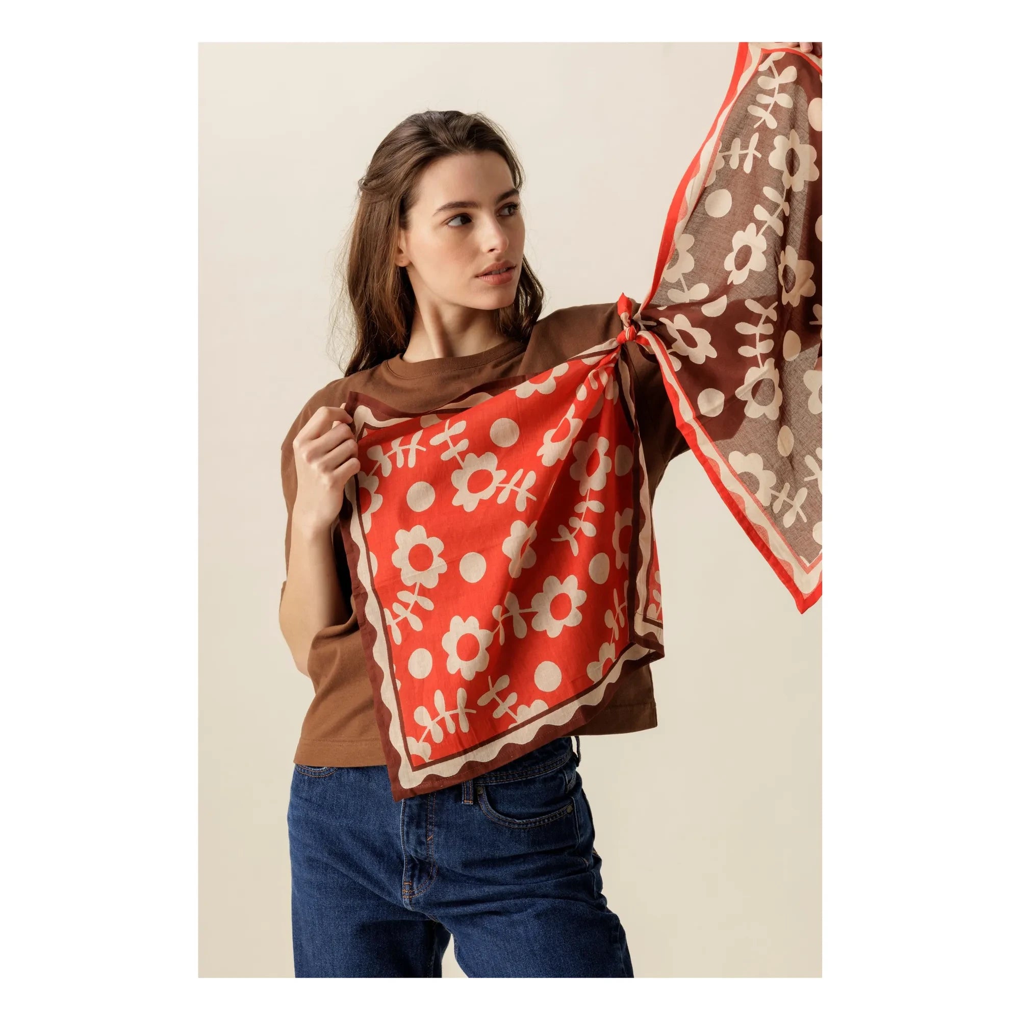 Apaches - Kleines Blumen Dupitta Tuch | Rot