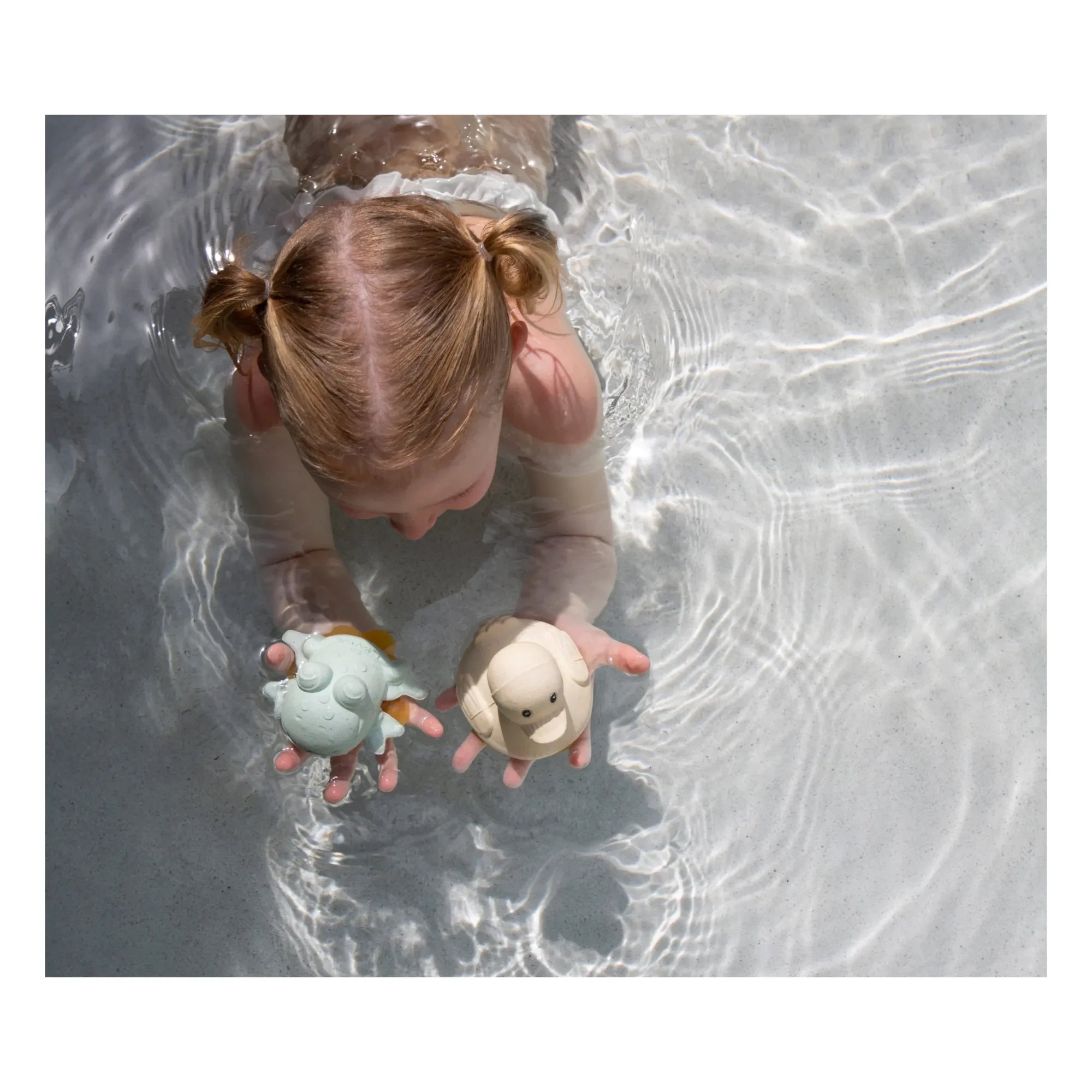 Hevea - Upcycled Badespielzeug Set - Ente & Frosch | Salbei