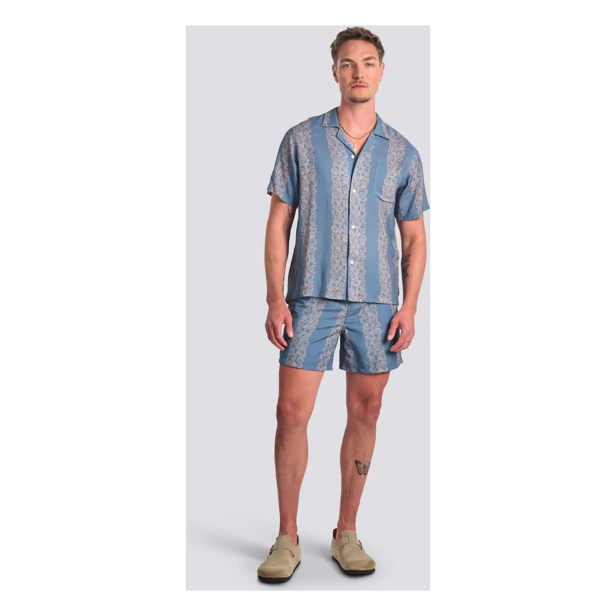 Bather - Coral Fiesta Hemd | Hellblau