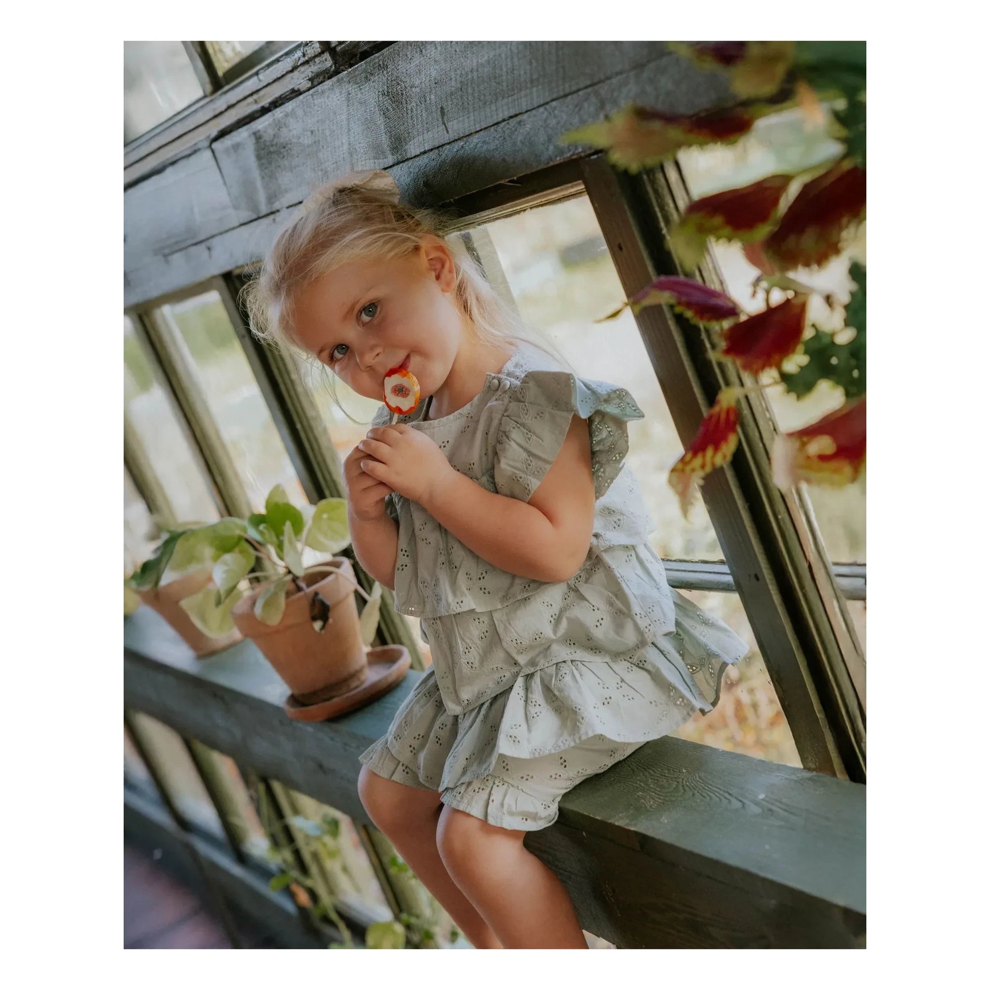 Fliink - Harper Besticktes Top | Hellgrau