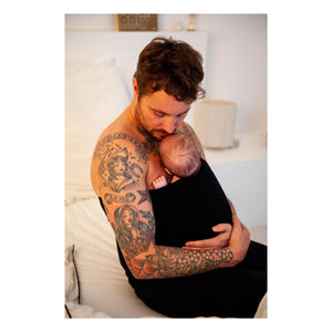 Mama Hangs - Stirnband für Babys ab der Geburt | Schwarz