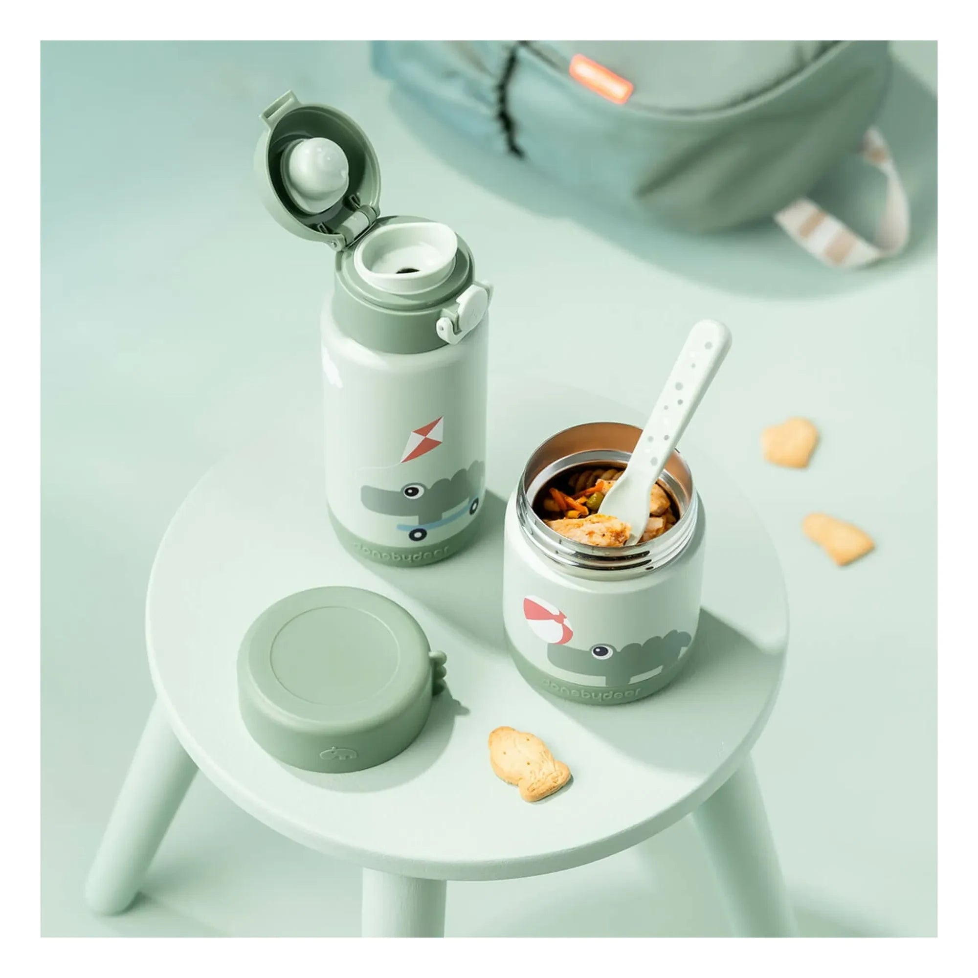 Done by deer - Isolierte Lunchbox Spielplatz | Salbei
