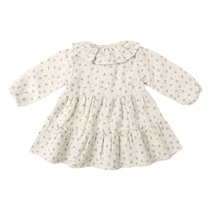 Quincy Mae - Bio-Baumwoll-Kleid mit Musselin-Blumenmuster und Rüschen | Ecru
