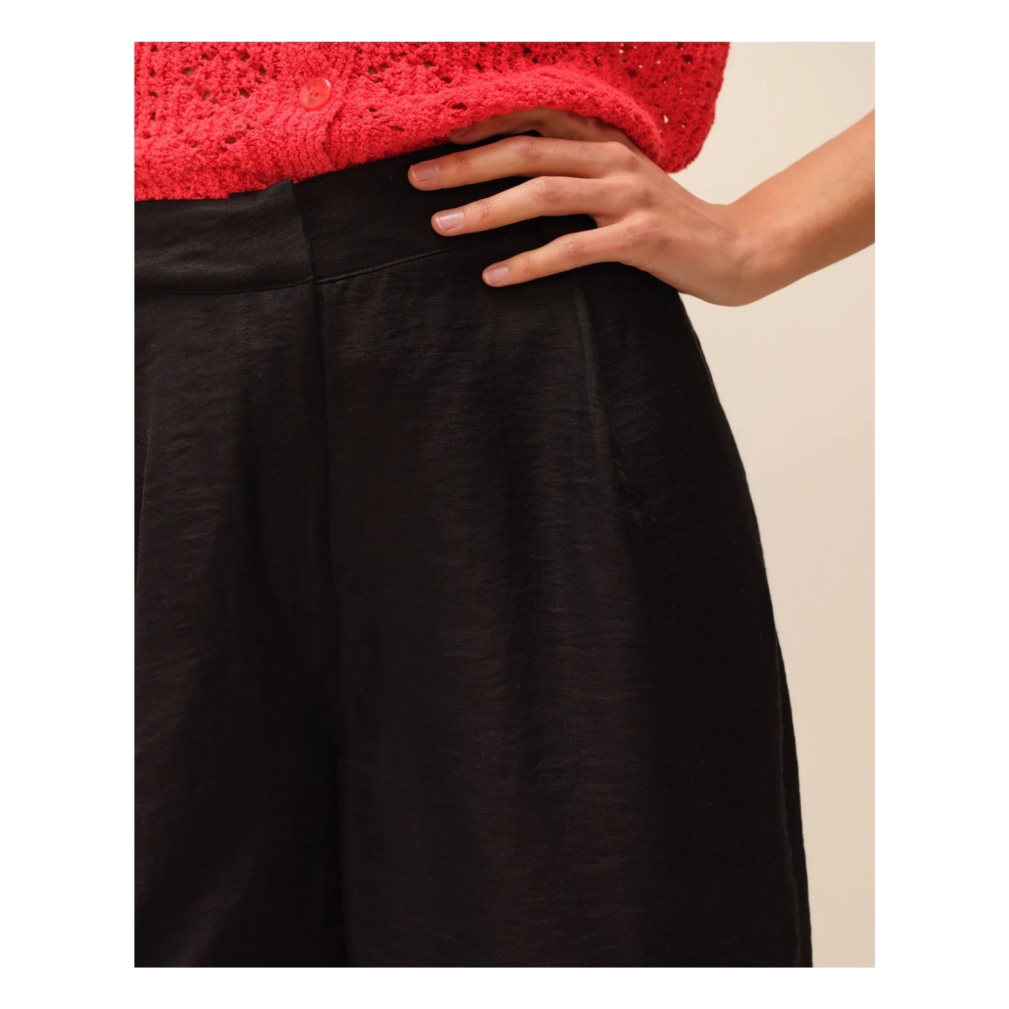 Nitah - Myriam Bermuda-Shorts | Schwarz