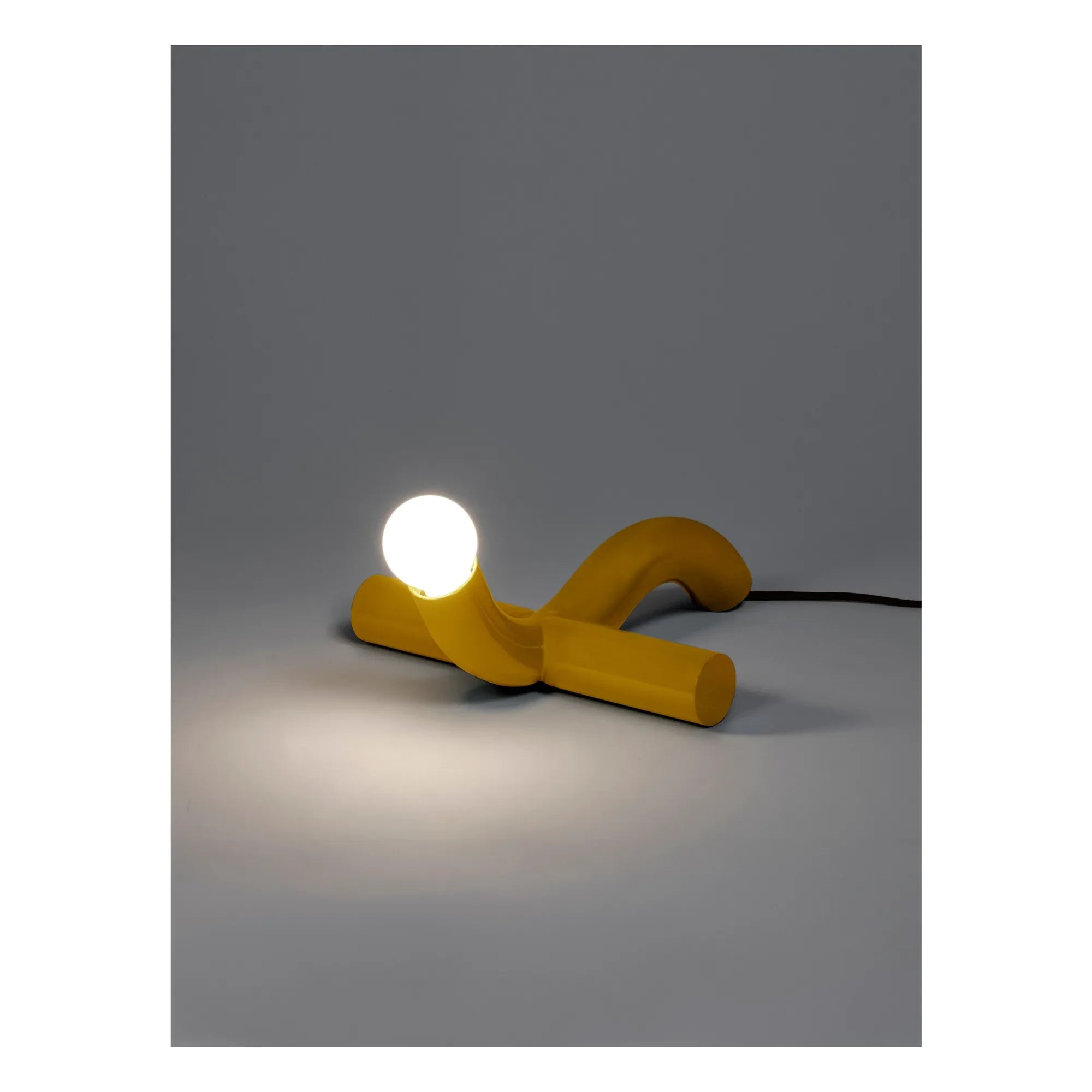 Valerie Objects - La Due Tischleuchte | Gelb