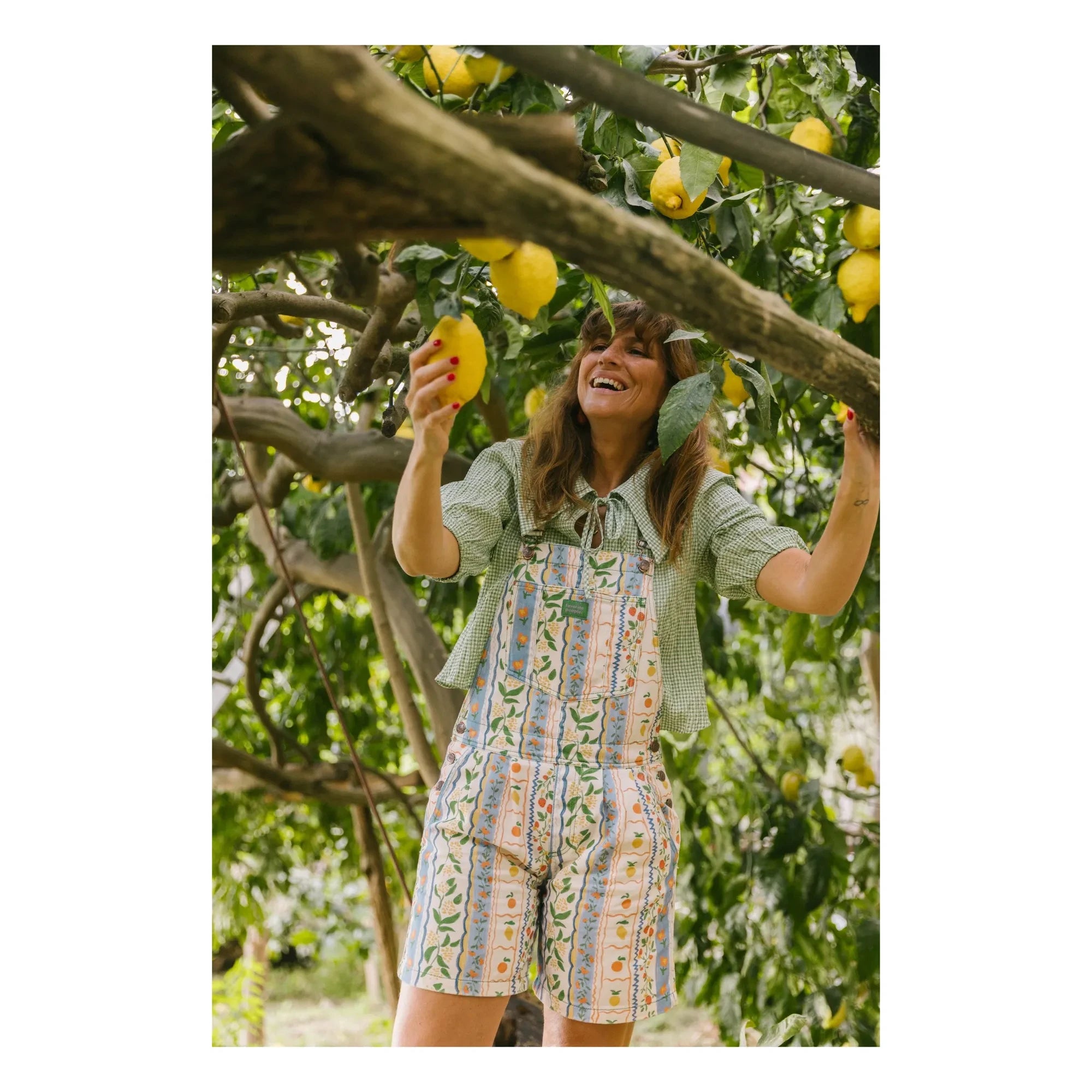 Favorite People - Amalfi Geblümte Kurze Latzhosen - Damenkollektion | Mavi