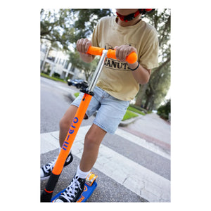 Micro - Maxi Klappbarer Neon LED Scooter | Orange
