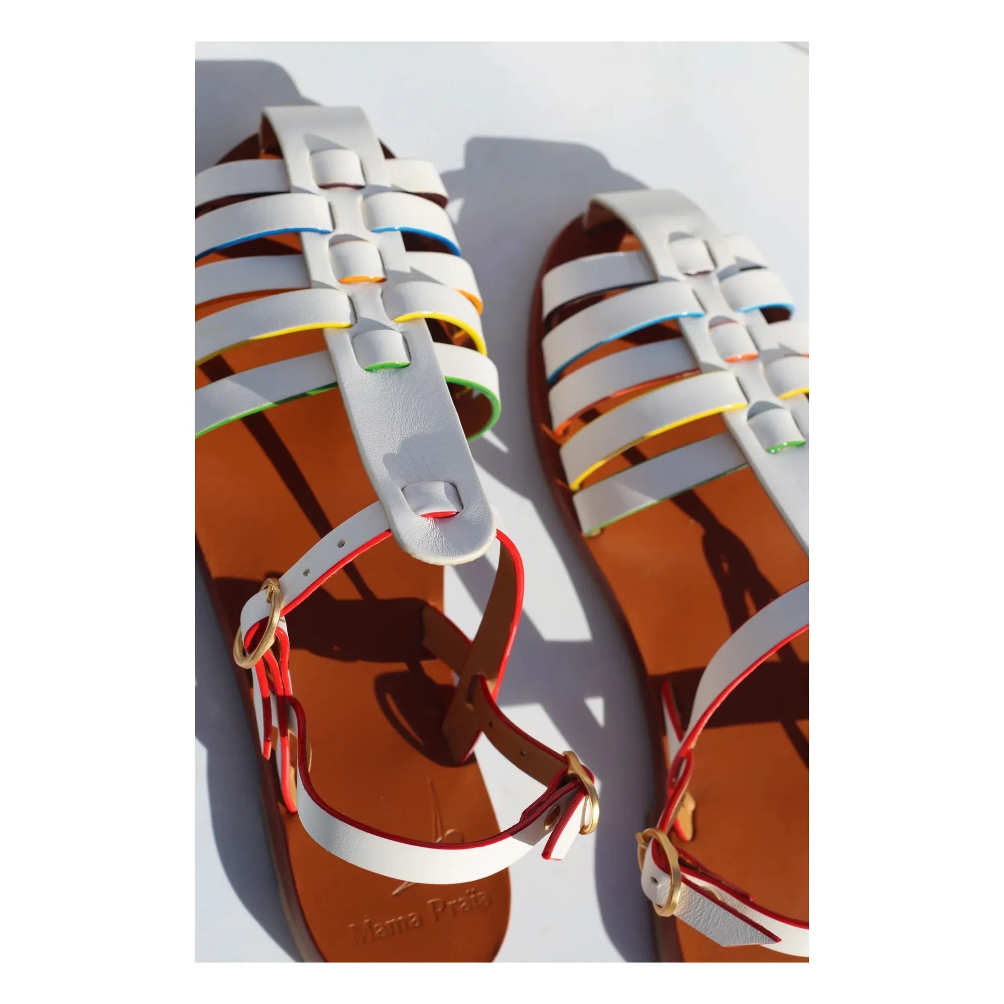 Mama Praïa - Regenbogen Fischer-Sandalen | Weiß