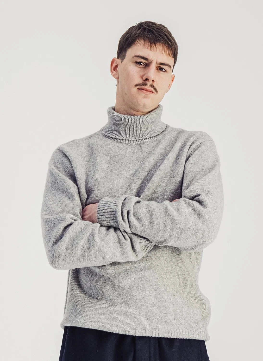 Parages - Michel Superfeine Merinowolle Pullover | Grau Melange